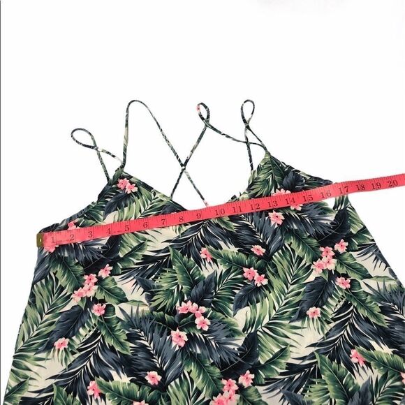 Lila Clothing Co Palm & Flower Crisscross Sundress - Picture 5 of 7